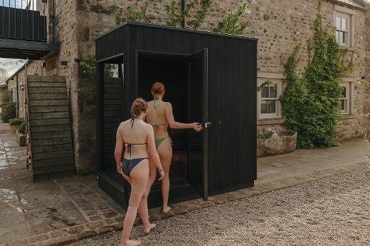 Smart and compact outdoor sauna | Kirami FinVision® -sauna S Nordic misty